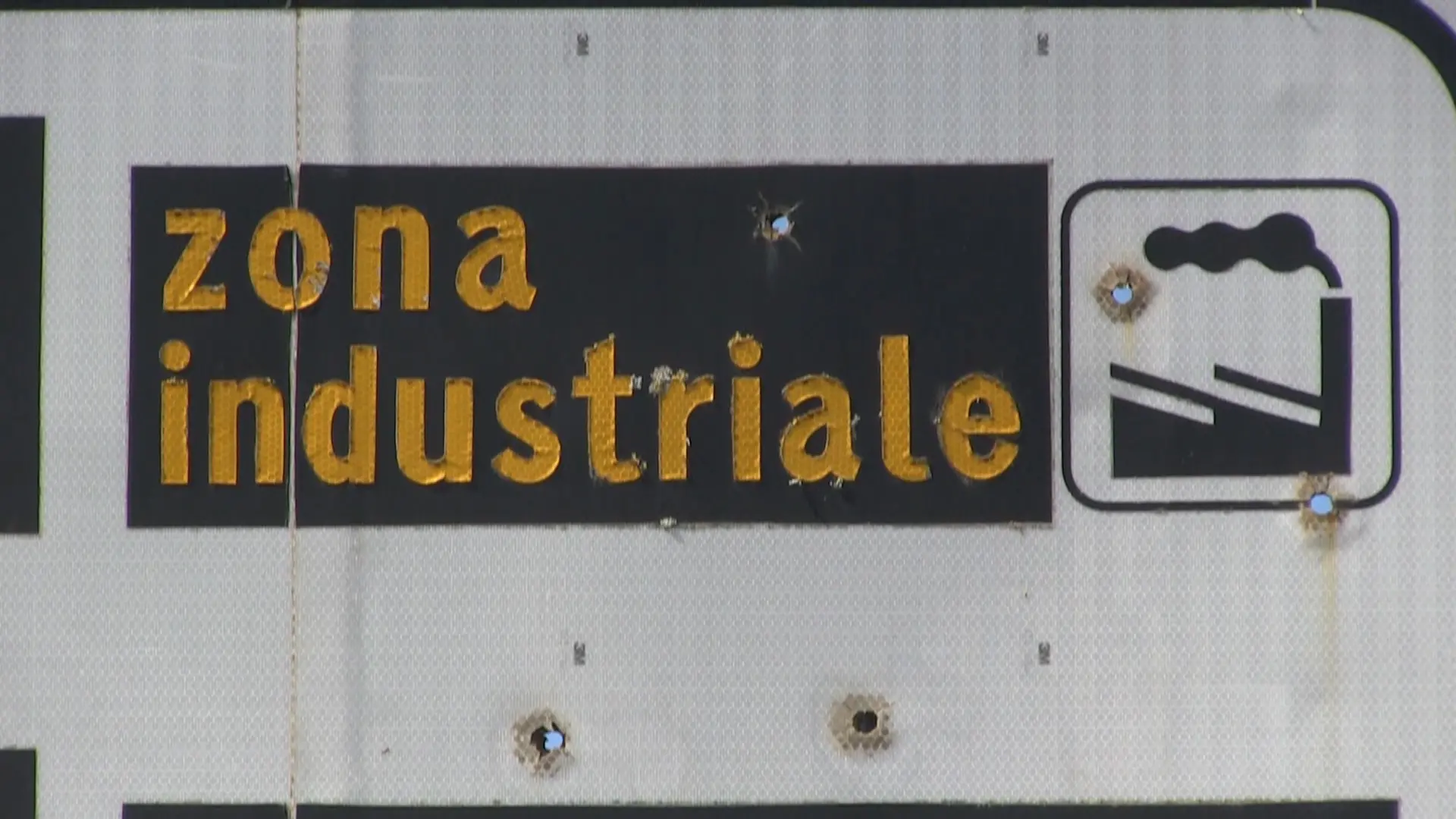 Raid criminali contro aziende di\u00A0Vibo, Forza Italia: «Città sotto attacco, non abbassiamo la testa»\n