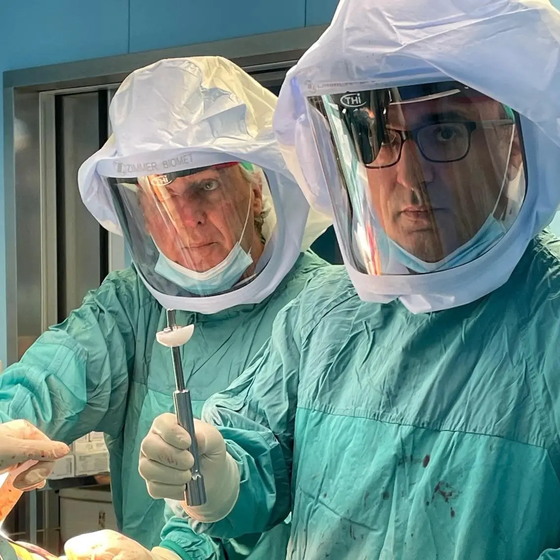 IGreco Ospedali Riuniti, alla Madonnina di Cosenza interventi di chirurgia ortopedica all’avanguardia\n