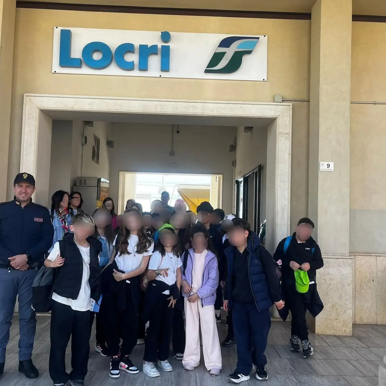 Locri, alunni in stazione a lezione di sicurezza ferroviaria\n