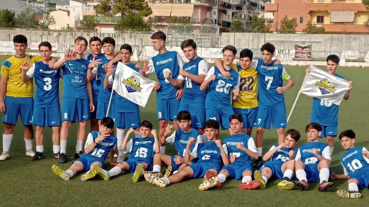Provinciale Cosenza U15, la\u00A0Fisiotonik vola in finale: «Premiato il lavoro dello staff»\n