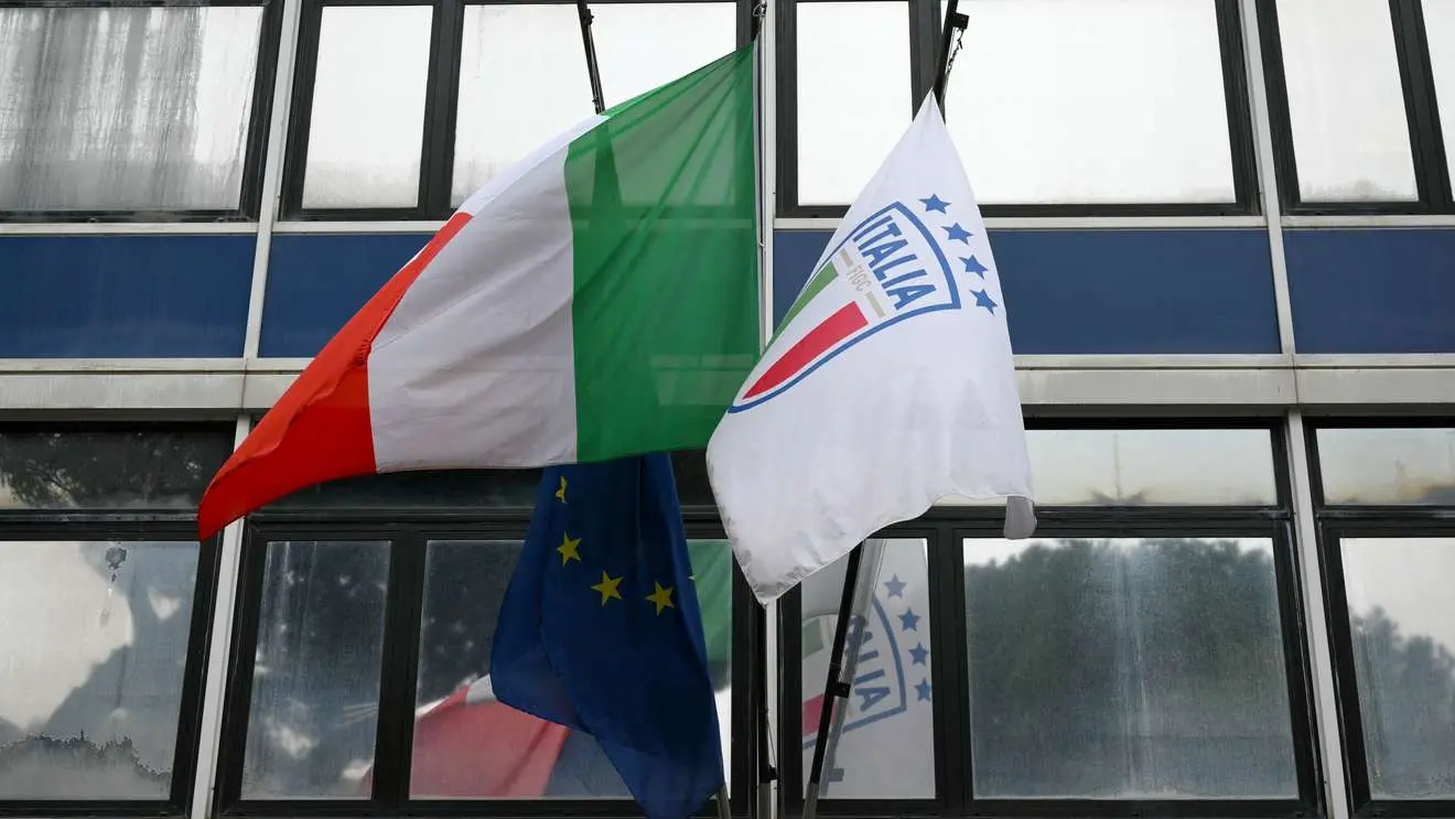 Caos deferimenti in Serie B e C: coinvolto anche il Crotone, ma niente effetti sui playoff\n\n\n