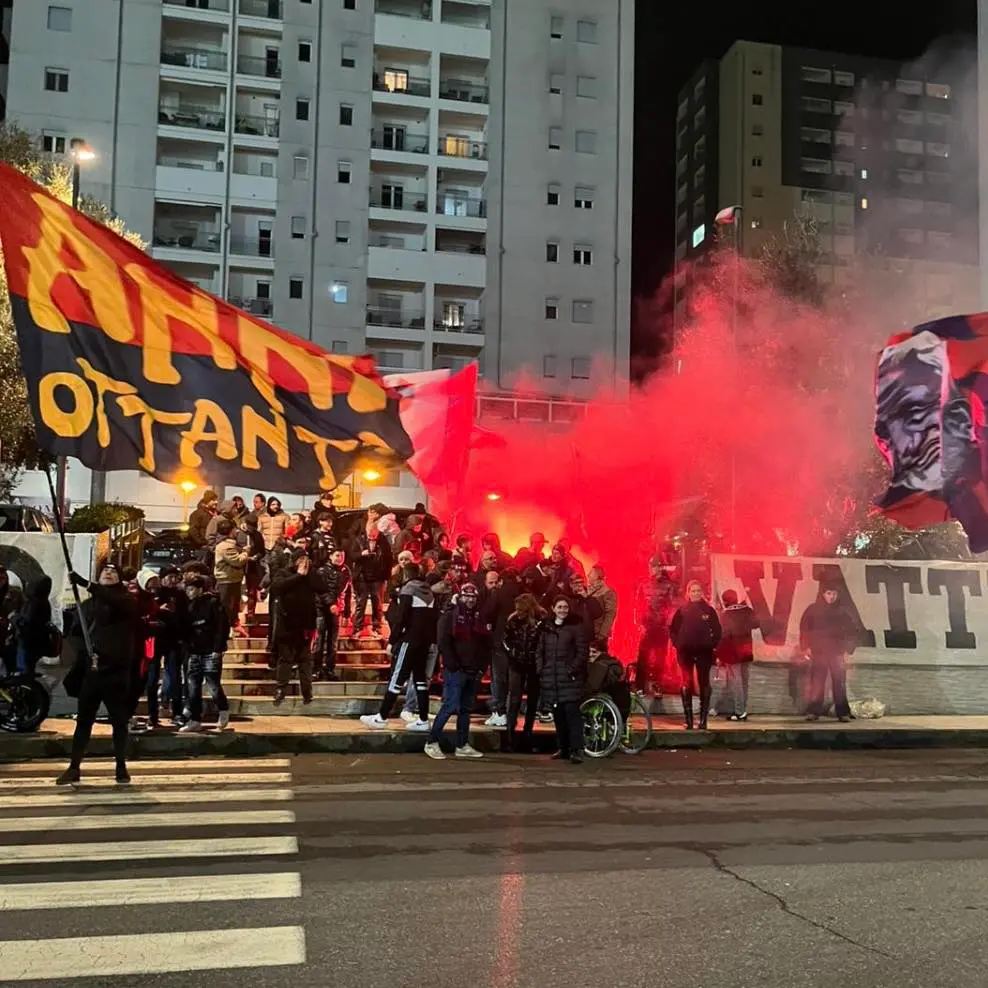 Cosenza, la protesta degli ultrà contro Guarascio non conosce tregua