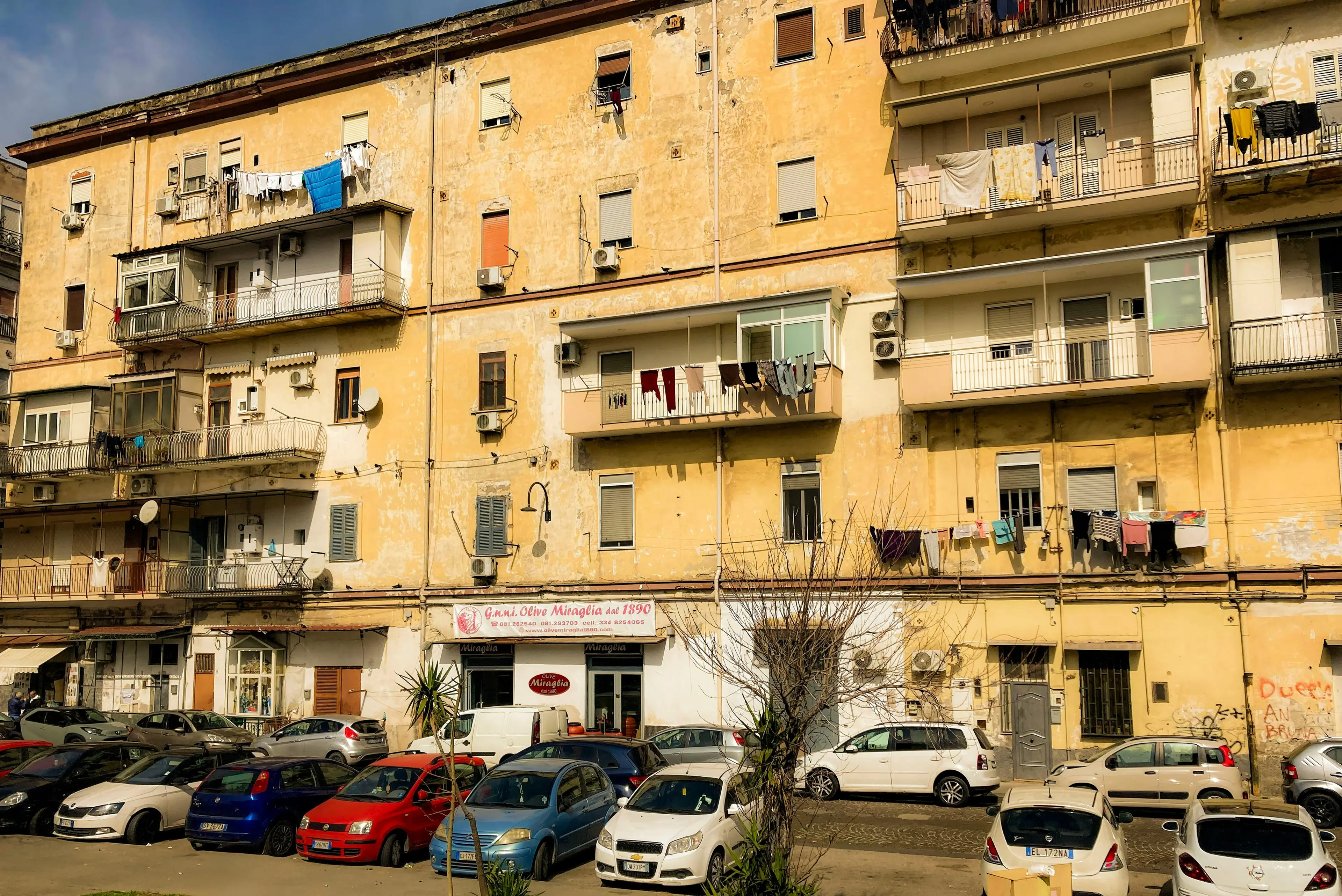 Case popolari a pezzi: in Calabria\u00A02mila alloggi fatiscenti (e vuoti)\u00A0e 15mila da ristrutturare con urgenza\n