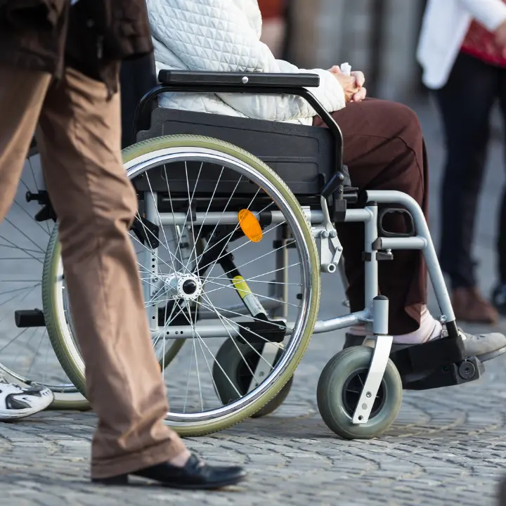 <p>Fondi per la disabilità, la Calabria rischia di<span style=\"color:hsl(0,75%,60%);\"> </span>perdere 3 milioni: ultimatum ai Comuni inadempienti</p>