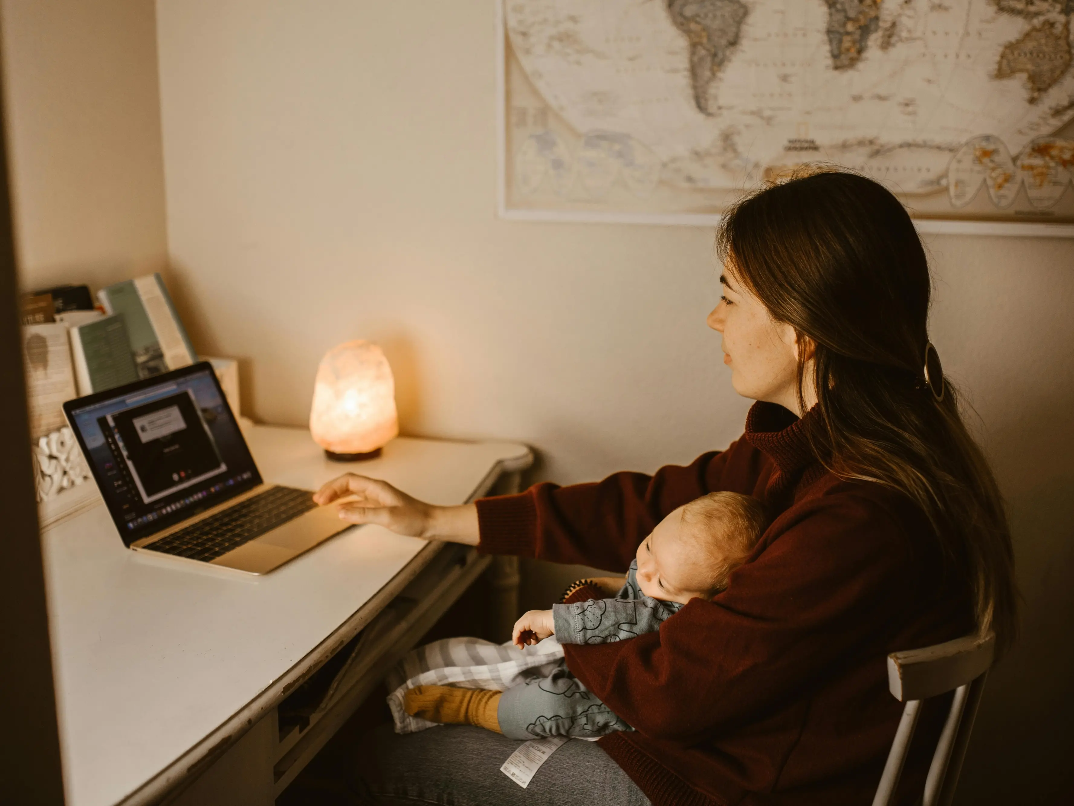 L’Italia che fa la festa alle mamme: senza asili e servizi lavorare è una corsa a ostacoli. E in Calabria è anche peggio