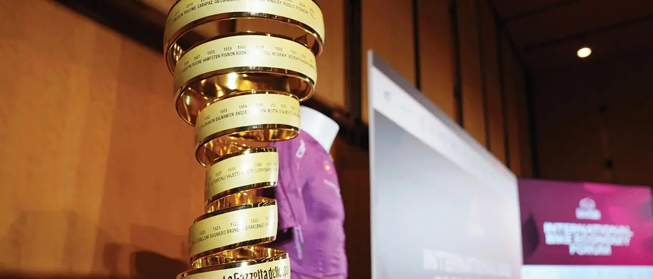 Giro d’Italia 2026, ritorno in Calabria dopo quattro anni: due tappe tra mare, montagne e passione per il ciclismo