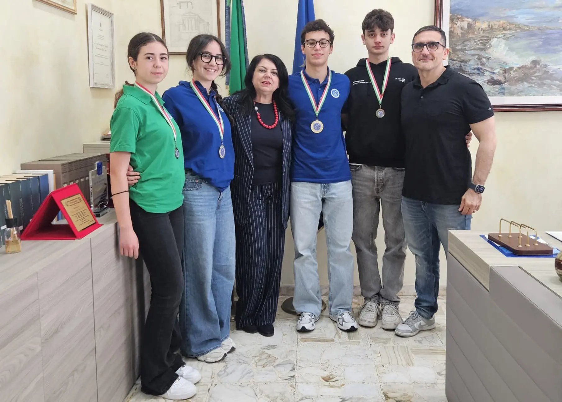 Dal Vietnam a Pescara, il Da Vinci fa il pieno di successi: studenti reggini protagonisti nelle discipline scientifiche\n