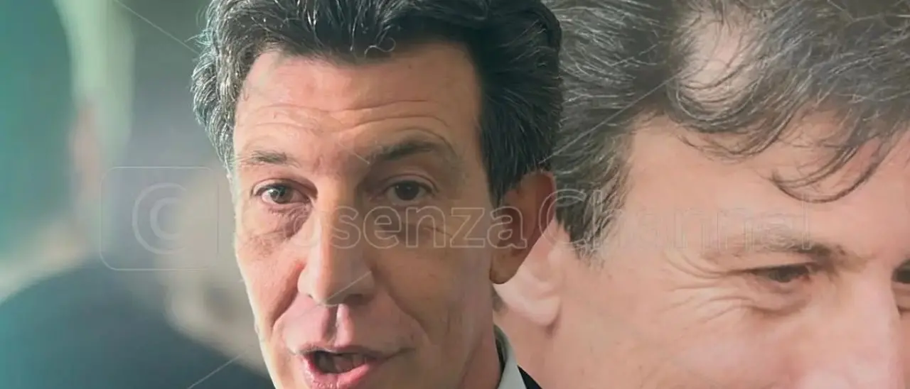 Comunità energetica a Rende, Ghionna attacca Cuzzocrea: «Modello sbagliato»\n
