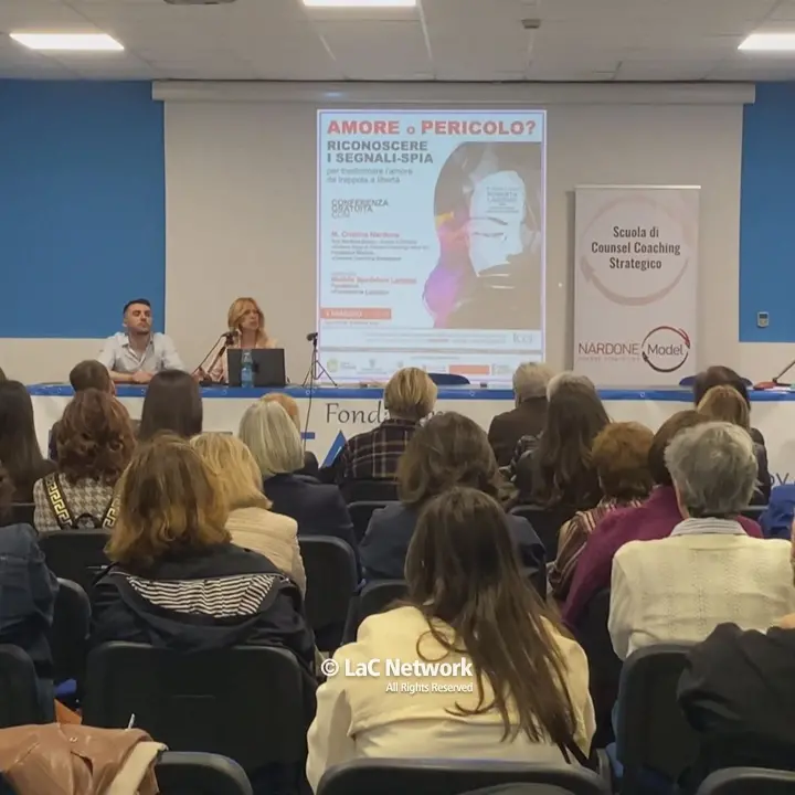 Violenza di genere, ecco i segnali-spia per riconoscere le relazioni pericolose\n