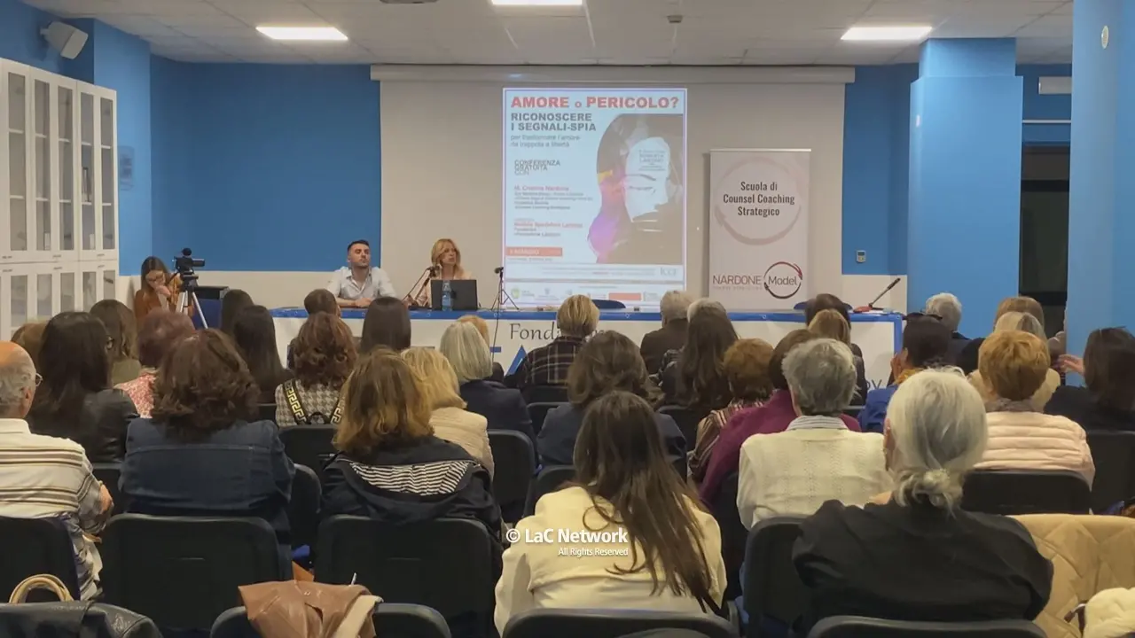 Violenza di genere, ecco i segnali-spia per riconoscere le relazioni pericolose\n
