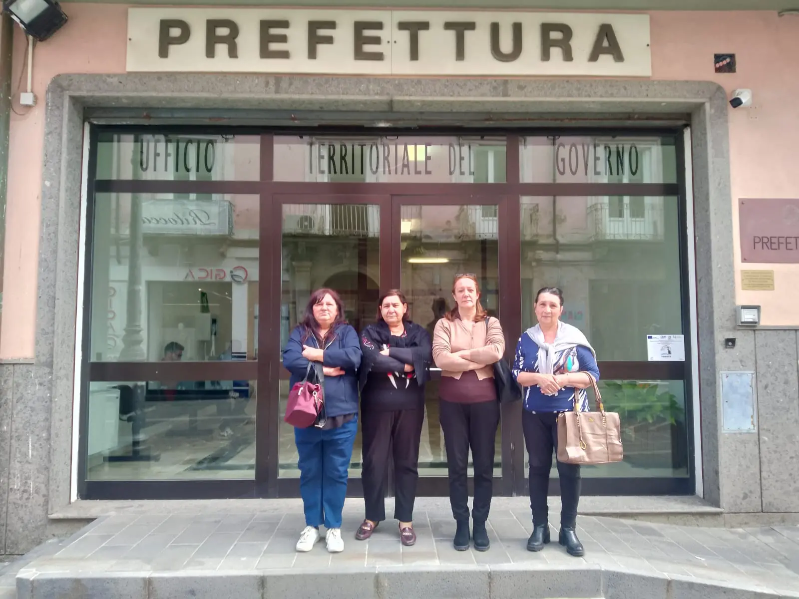 Cessaniti, emergenza idrica nella frazione Piana pugliese: «Da fine marzo acqua col contagocce, siamo esasperati»\n