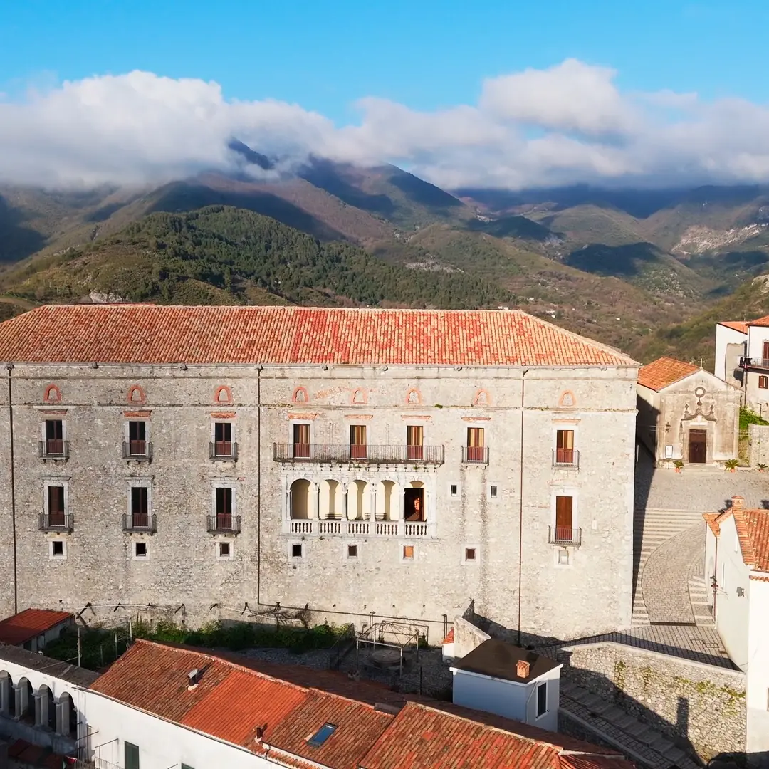 Aieta, al via “Vino da aMare”: tre giorni tra gusto, cultura e sviluppo nel Palazzo Rinascimentale\n