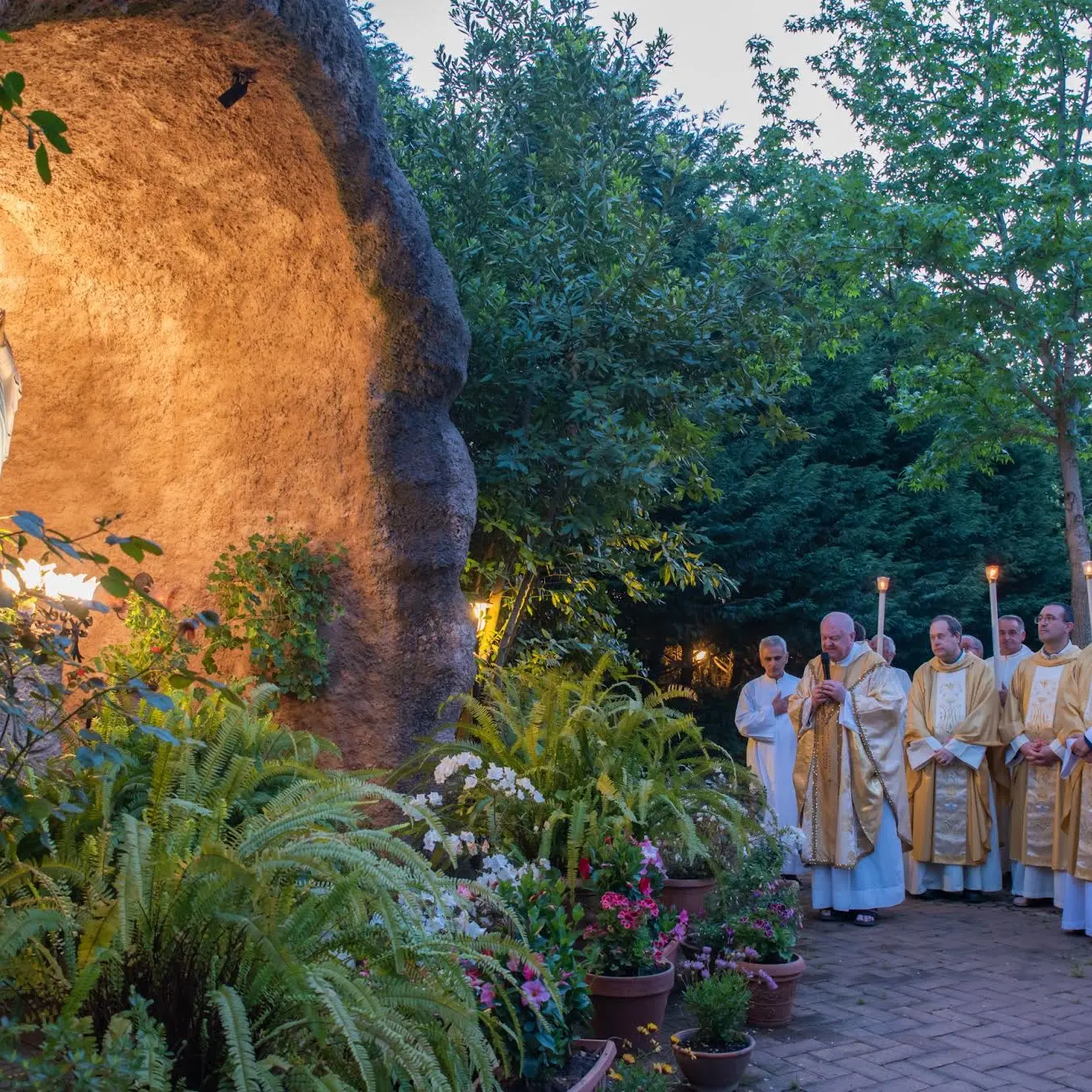 Bagnara, la mamma di San Carlo Acutis in pellegrinaggio alla Cittadella dell’Immacolata\n