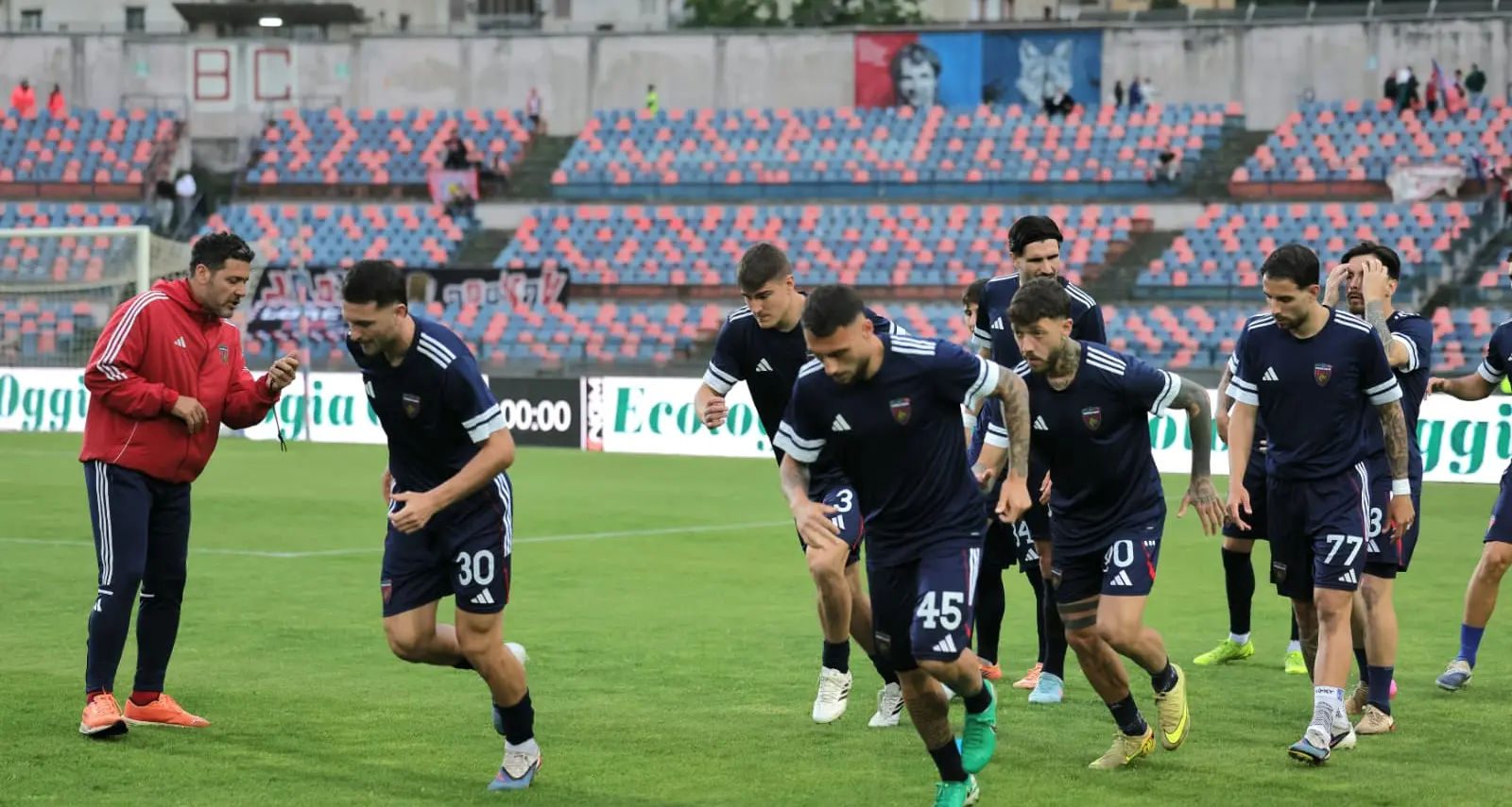 <p>Cosenza, al Marulla arriva il Casarano: in palio c’è il passaggio del turno | <span style=\"color:hsl(0, 75%, 60%);\">LIVE</span></p>
