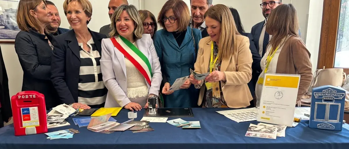 La Città di Siderno celebra il centenario dello scultore Correale con un annullo filatelico\n