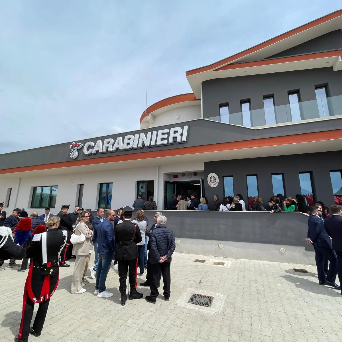 Un presidio di sicurezza a Placanica, taglio del nastro per la nuova caserma dei Carabinieri\n