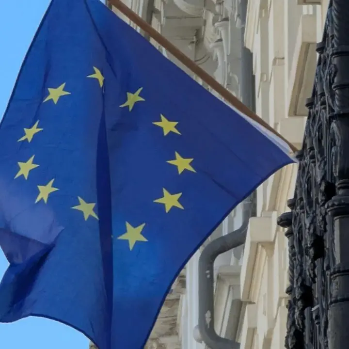 Prima di Maastricht l’Europa era attrito di confini e valute: oggi resta memoria di pace nata dal conflitto ma non ha identità\n