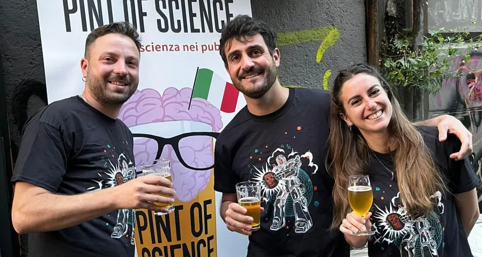 Pint of Science torna a Reggio Calabria: dal 18 al 20 maggio la scienza arriva nei pub\n