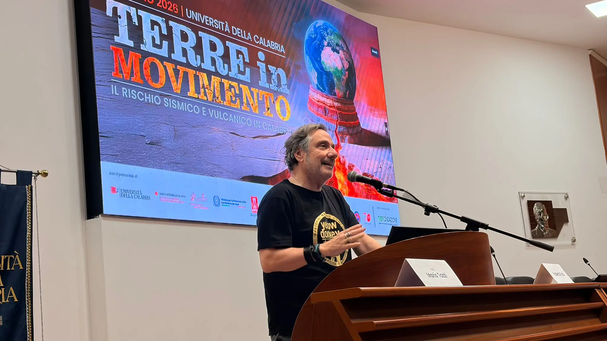 Il primo ricercatore del Cnr Mario Tozzi boccia il Ponte sullo Stretto:\u00A0«Calabria e Sicilia hanno altre priorità»\n