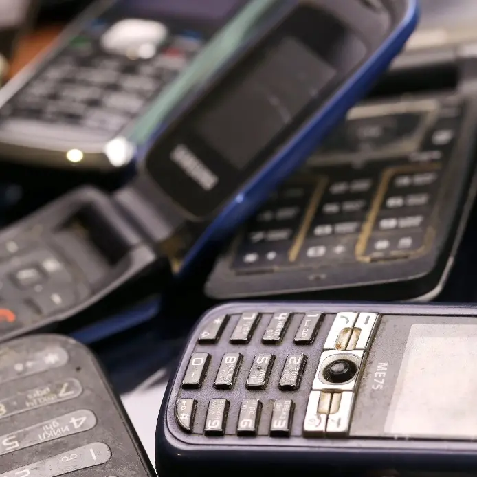 Delitto di Garlasco, la difesa di Sempio: «Quei video non potevano essere visti su un cellulare nel 2007»\n