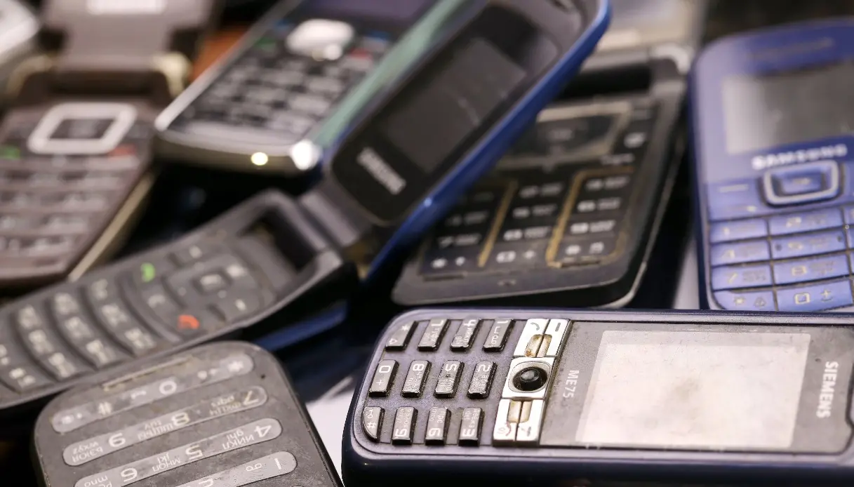 Delitto di Garlasco, la difesa di Sempio: «Quei video non potevano essere visti su un cellulare nel 2007»\n