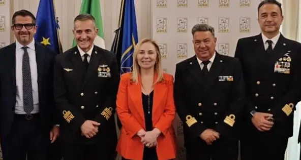 Anci e Guardia Costiera:\u00A0firmato il protocollo per sicurezza, ambiente e turismo sostenibile\n