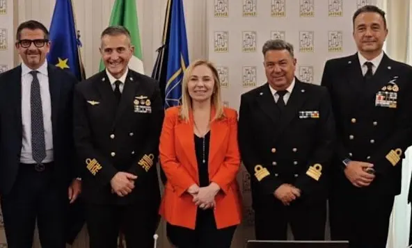 Anci e Guardia Costiera:\u00A0firmato il protocollo per sicurezza, ambiente e turismo sostenibile\n