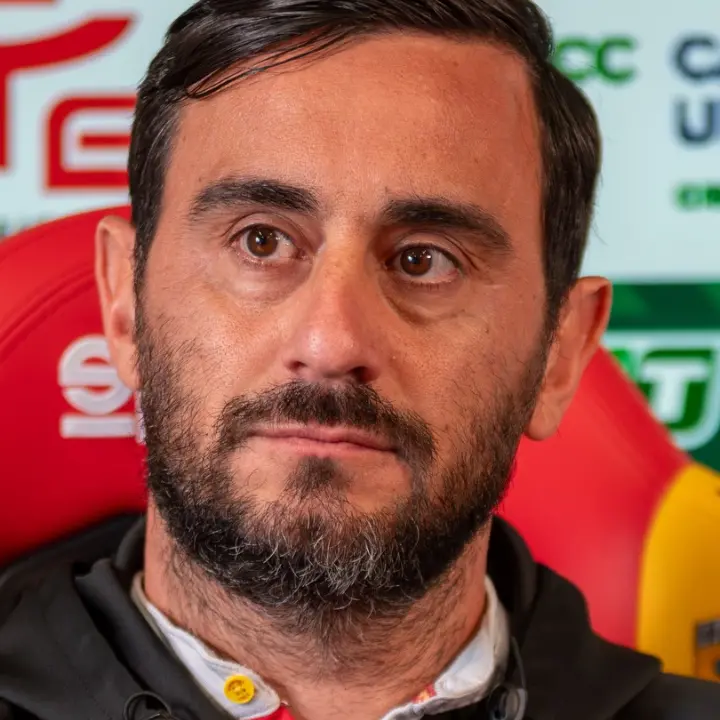 Catanzaro-Bari, Aquilani tiene alta la guardia: «Sarà una partita da prendere con le molle»\n