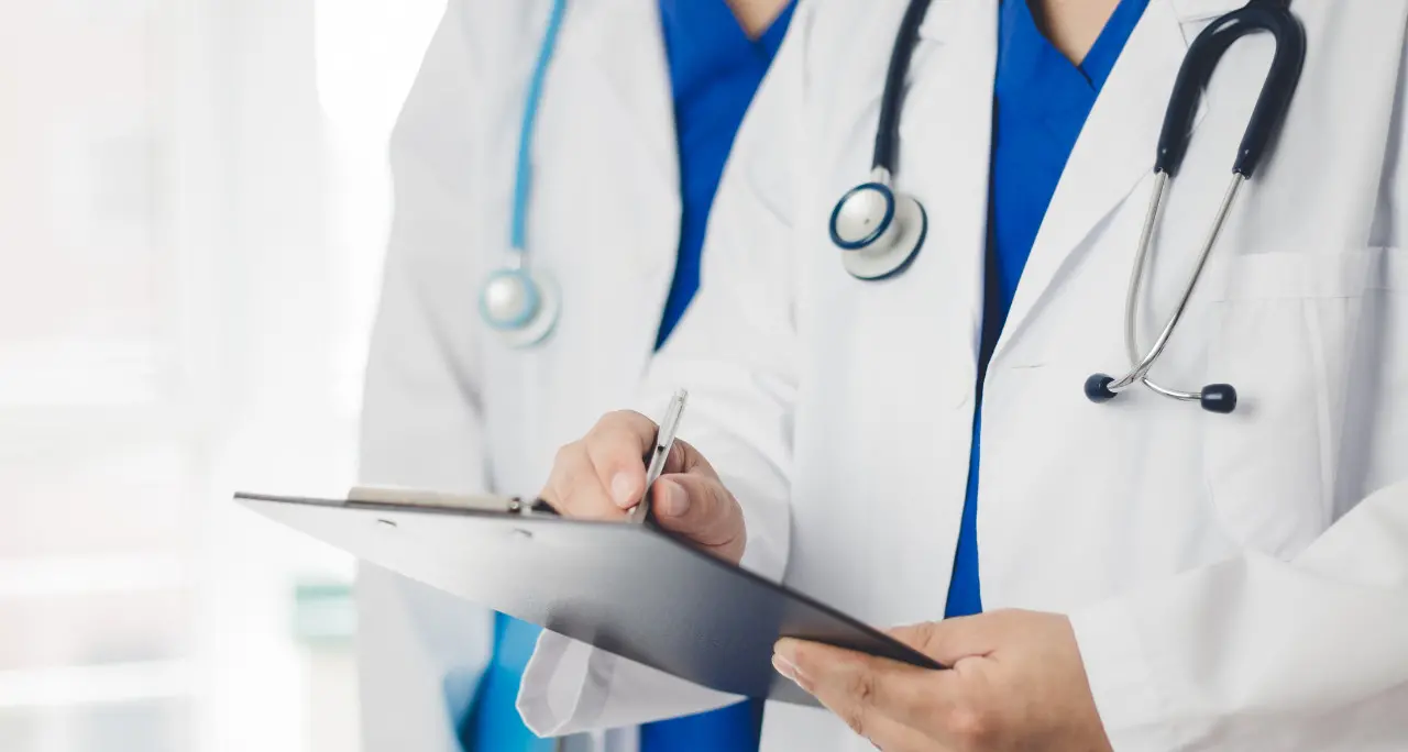 <p>Decreto Schillaci, medici in stato di agitazione contro la riforma: «Pronti a difendere cittadini e assistiti»</p>