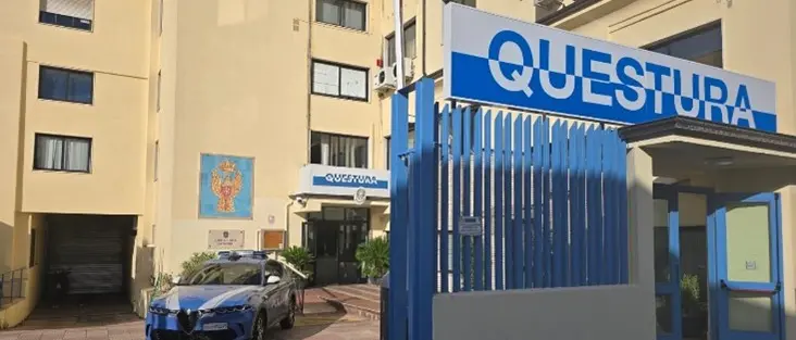 Crotone, rubano oro e contanti a un anziano con la truffa del carabiniere: nei guai due giovani ragazzi\n