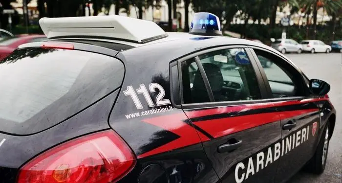 Escalation criminale senza fine a Vibo, nella notte dieci\u00A0colpi contro l’auto di un cameriere a San Gregorio d’Ippona\n
