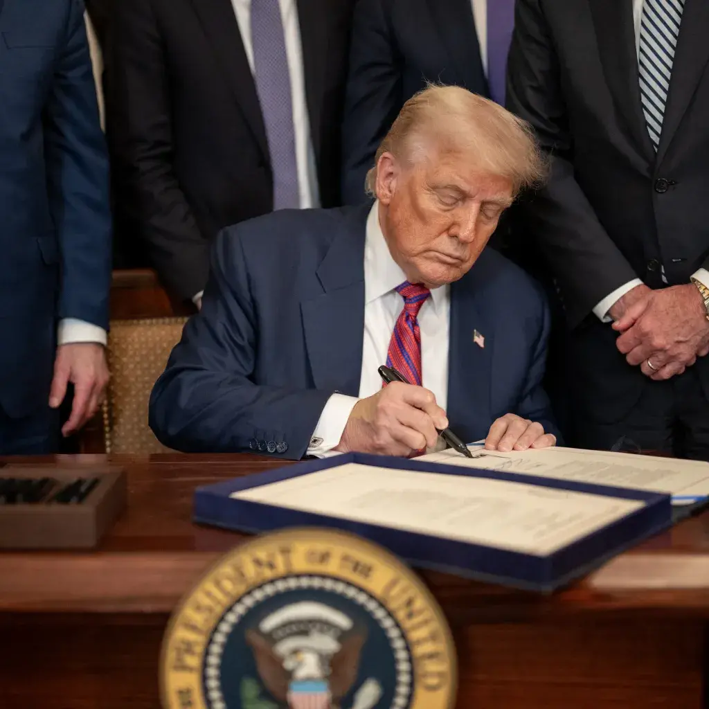 Dazi Usa bocciati dai giudici: Trump fermato ancora, illegittime le tariffe al 10% sulle importazioni\n