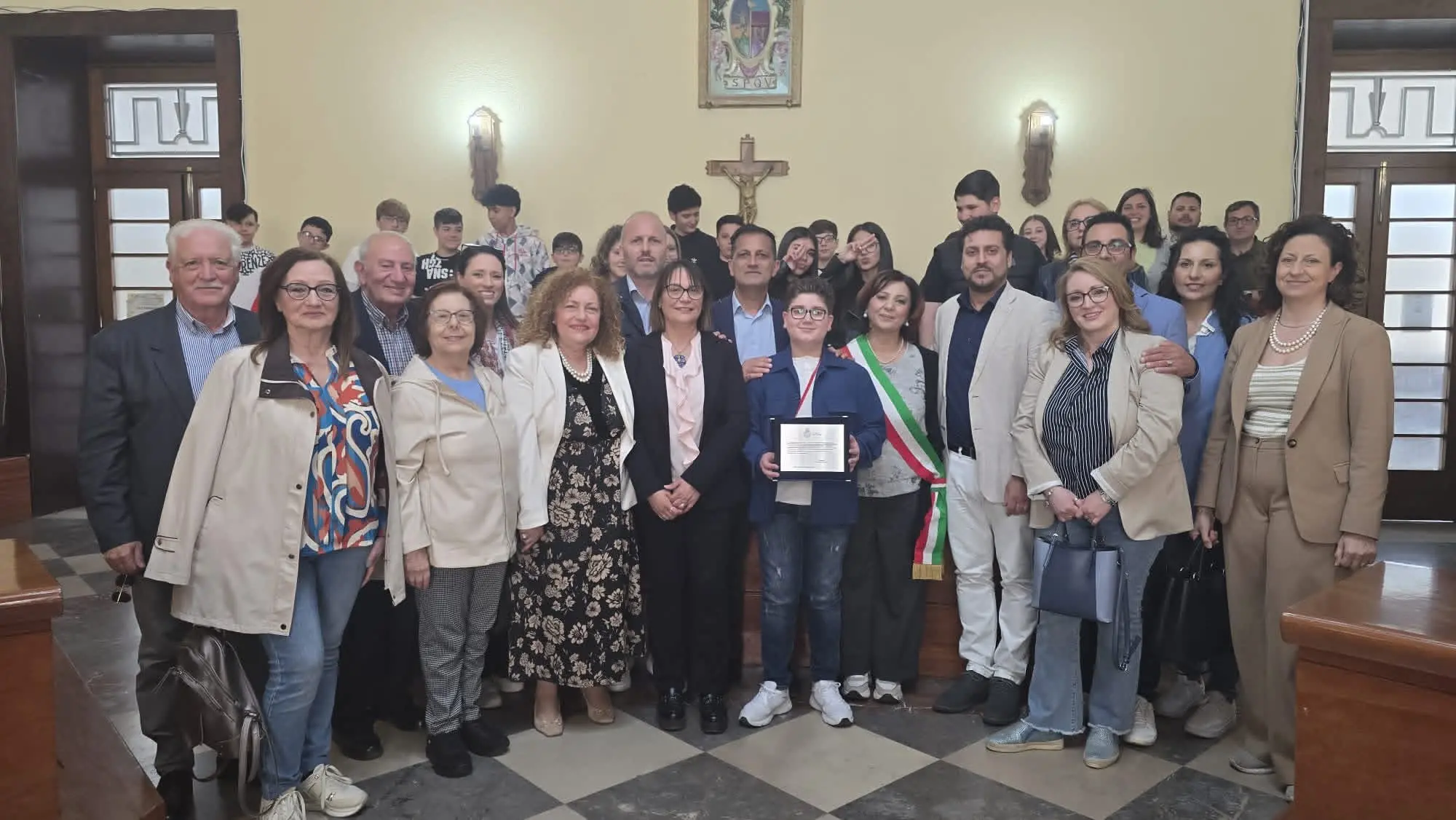 Il pianista 12enne\u00A0Samuele Barilaro premiato in Comune dopo\u00A0la vittoria a Berlino: «Orgoglio della città di Vibo»\u00A0\n