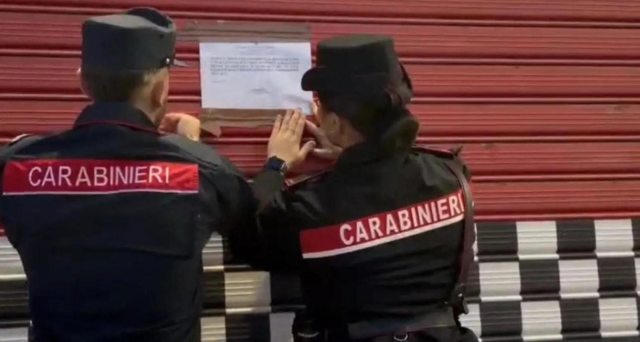 Sequestrata officina nel Catanzarese, oltre mille pneumatici tra i rifiuti speciali\u00A0\n