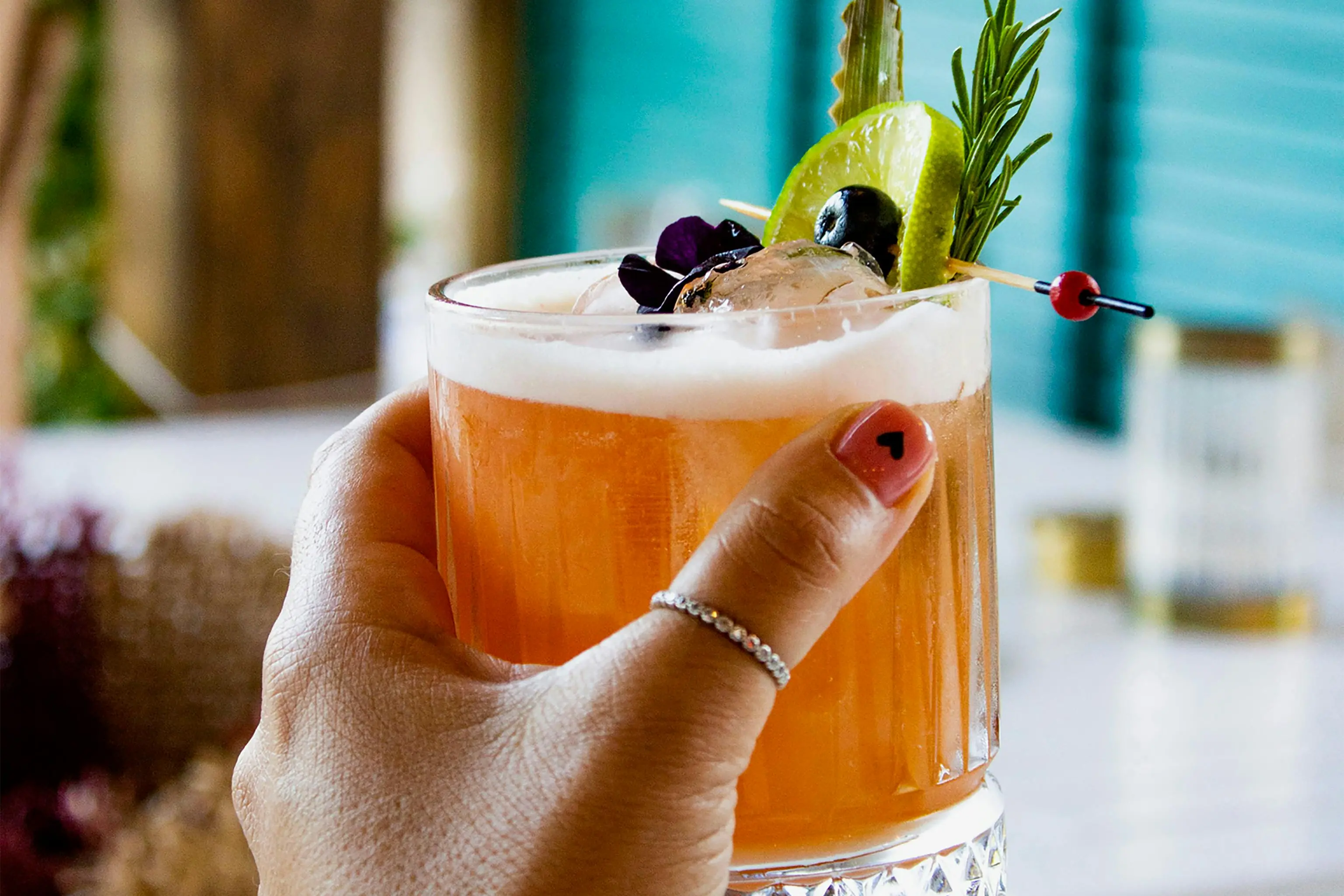 Torna Pollino Cocktail Camp: i guru della mixologia alla scoperta delle erbe aromatiche del Parco\n