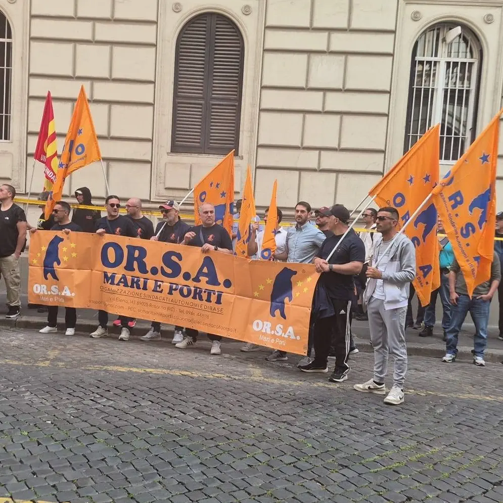 Porto di Gioia Tauro, OrSA incontra l’Autorità portuale: focus su sicurezza, sanità e condizioni dei lavoratori\n