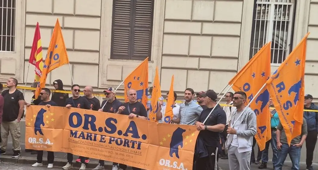 Porto di Gioia Tauro, OrSA incontra l’Autorità portuale: focus su sicurezza, sanità e condizioni dei lavoratori\n