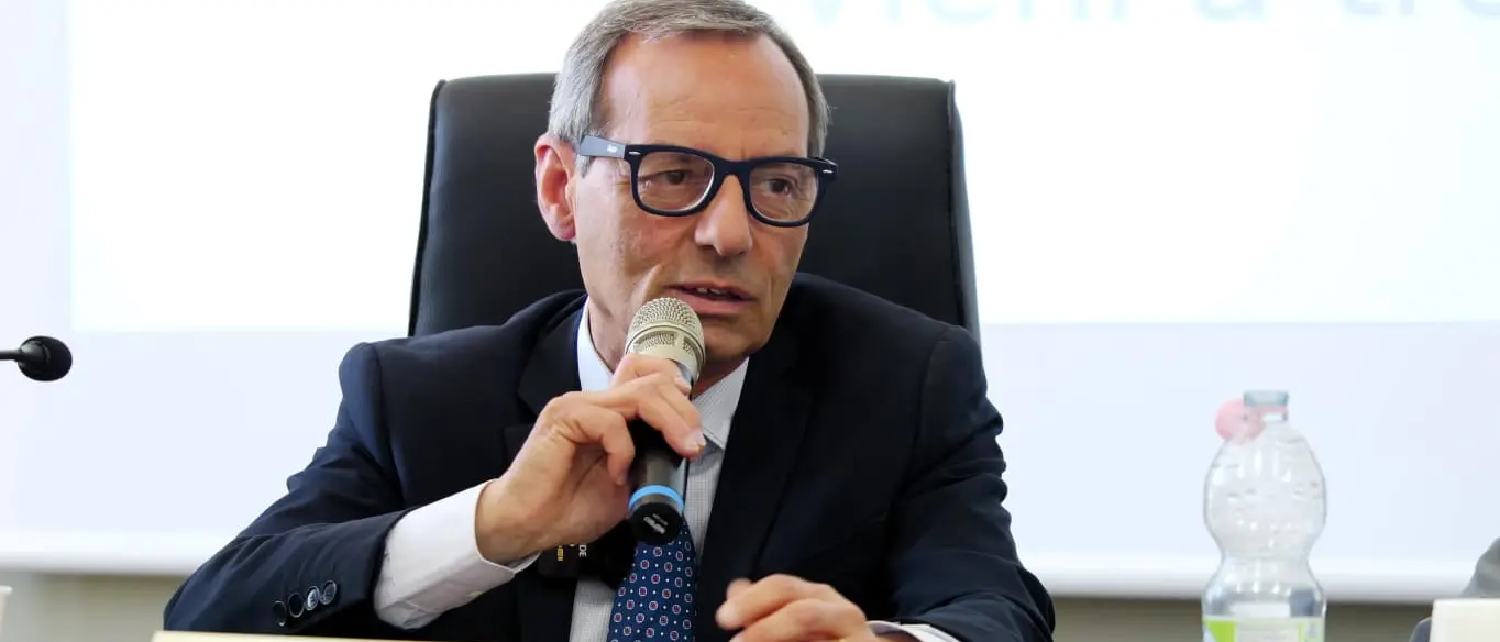 Biblioteca “Pietro De Nava”, Battaglia: «I progetti di adeguamento renderanno ancora migliore il servizio»\n