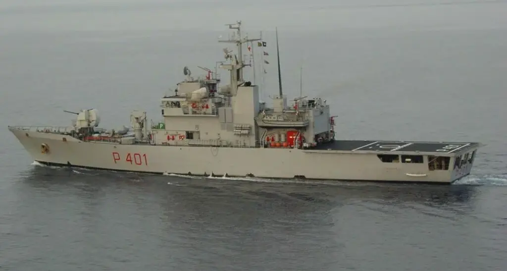 Hormuz, Meloni prepara il Parlamento alla missione navale: pressing di Francia e Regno Unito, navi pronte verso il Golfo\n