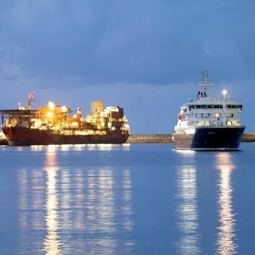 Hantavirus, la nave da crociera Hondius è a Tenerife: «A bordo contatti ad alto rischio»\n