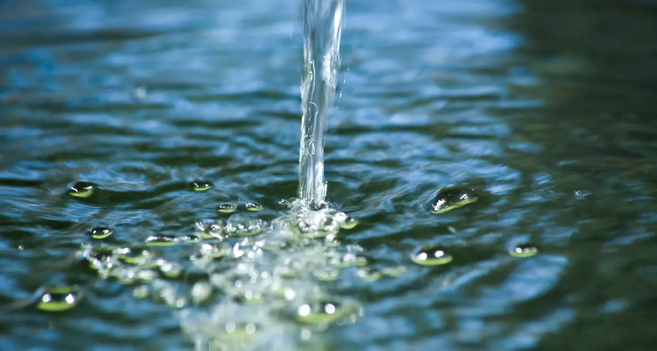 Acqua, il paradosso della Calabria: «Oltre 20mila sorgenti, ma crisi idriche sempre più diffuse. Ecco perché»\n