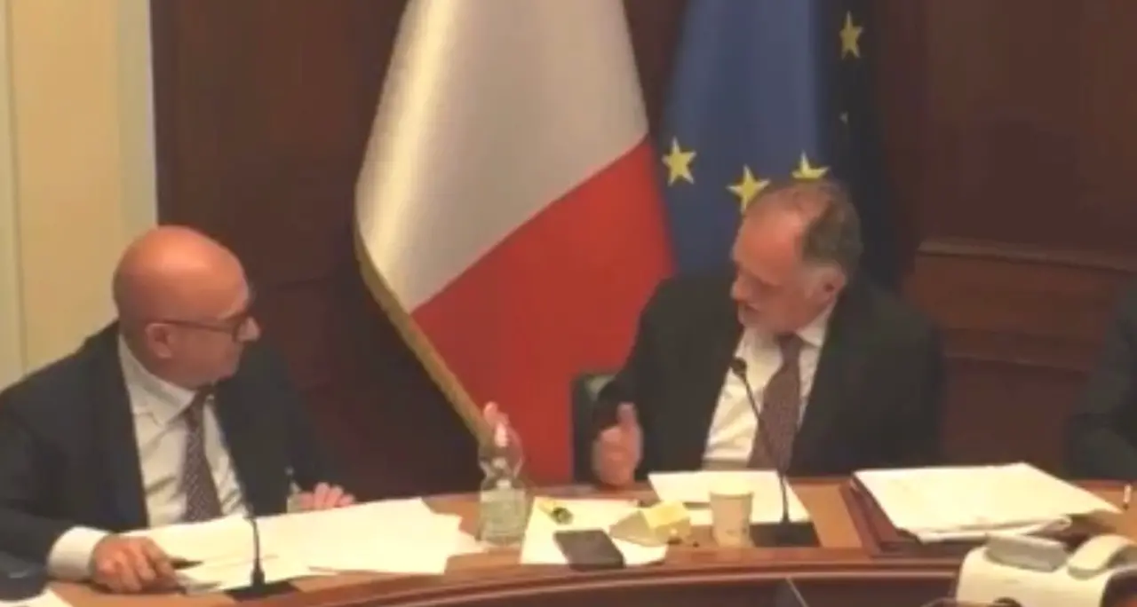 <p>Botta e risposta in Senato sugli<span style=\"color:hsl(0, 75%, 60%);\"> incentivi green</span>: scontro su fotovoltaico e dipendenza energetica</p>