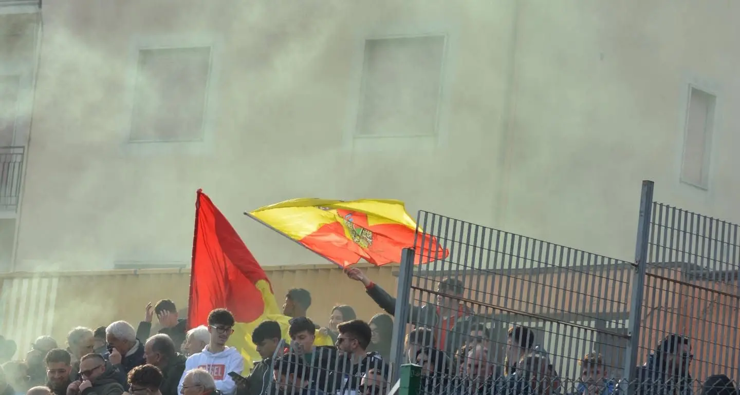Festa Cotronei, incubo Rende: i crotonesi si salvano, biancorossi retrocessi in Prima Categoria\n