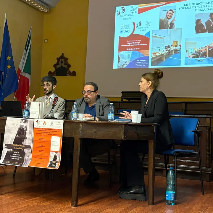 Rogliano\u00A0dialoga con \"Beyond the Binary\":\u00A0viaggio tra identità, corpi e percorsi di cura\n