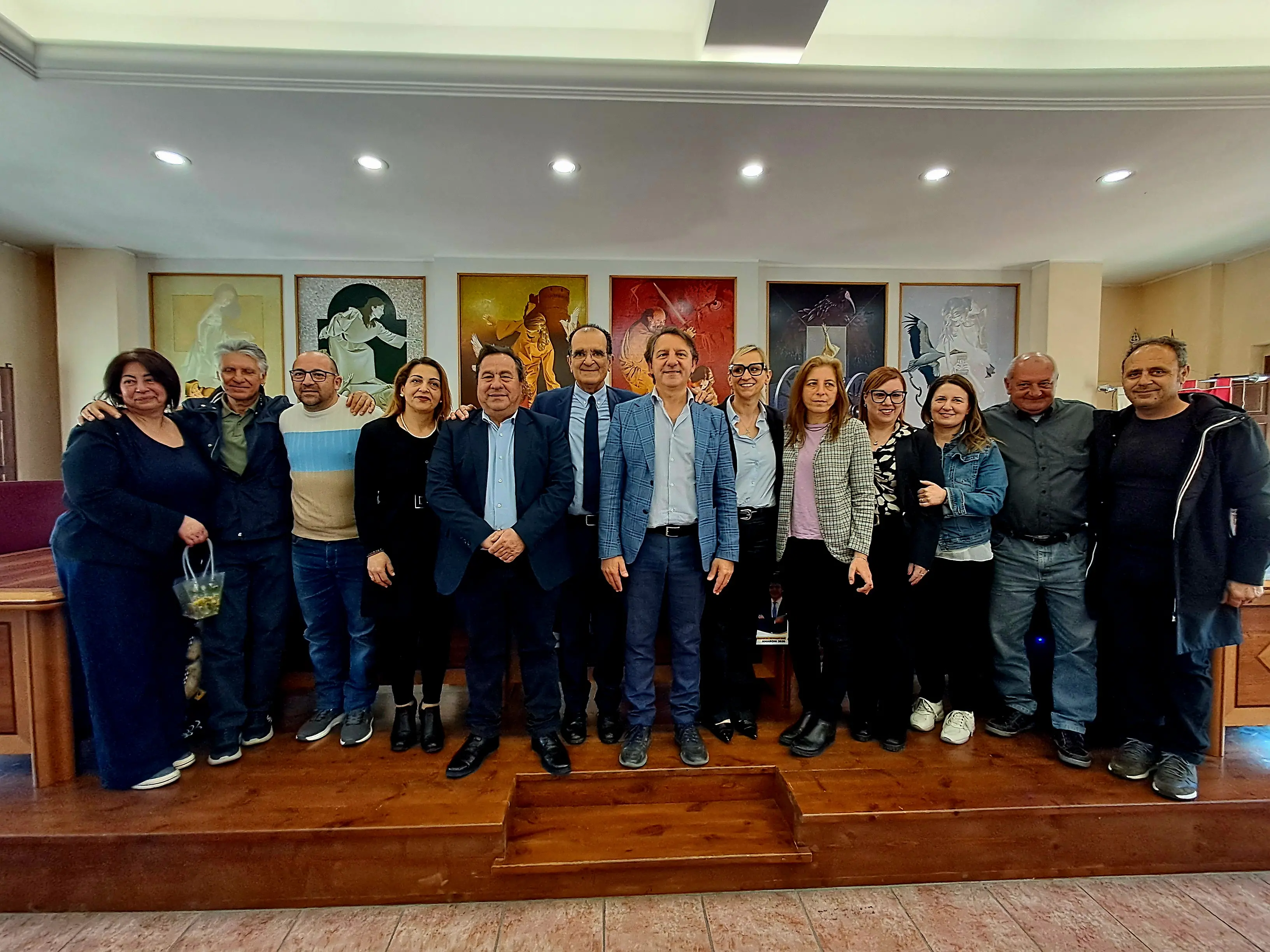 Tridico ed Enzo Bruno nei centri del Catanzarese al voto: «Dai piccoli borghi può ripartire il futuro della Calabria»\n