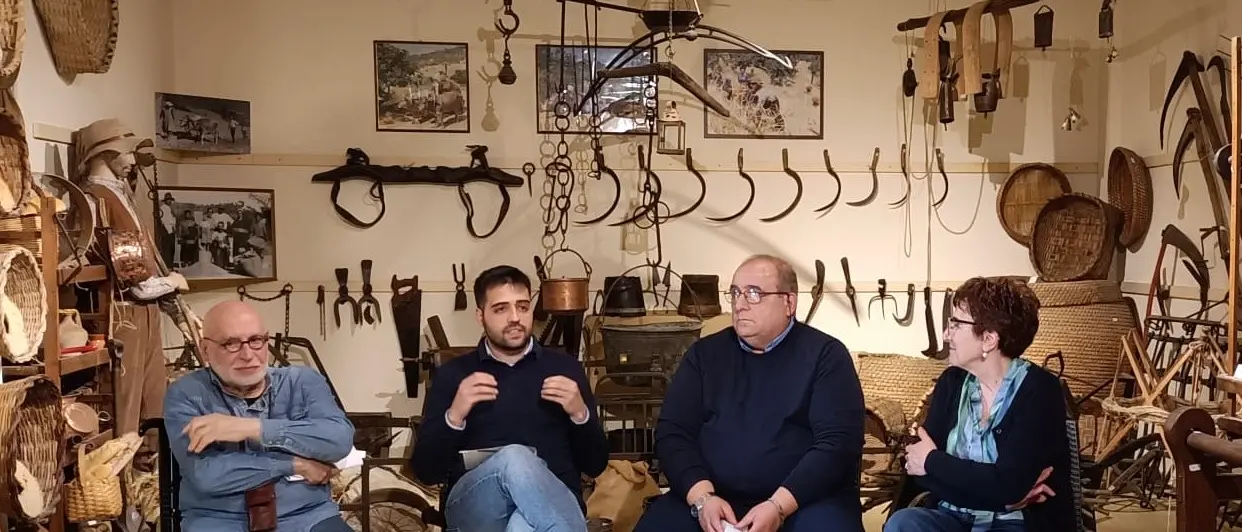 Nuvole abusive, il nuovo libro dello scrittore calabrese Fiorenzo Pantusa presentato tra le\n\nmeraviglie del Museo del Pane di Cuti\n
