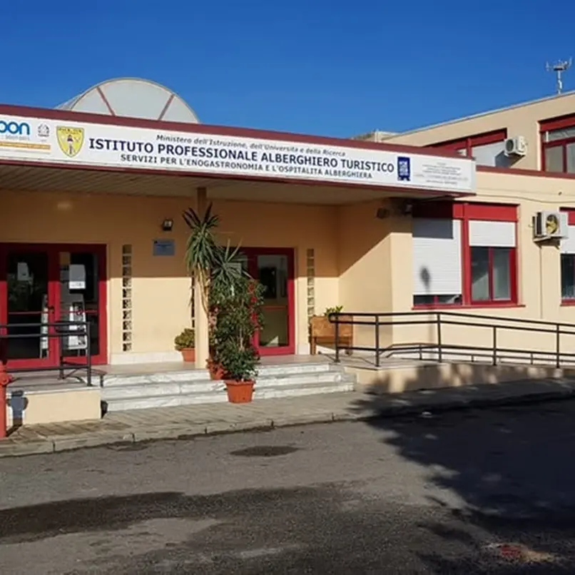Inclusione, formazione e solidarietà: all’Ipalbtur Trecroci\u00A0tutti con le\u00A0“Mani\n\nin Pasta”\n