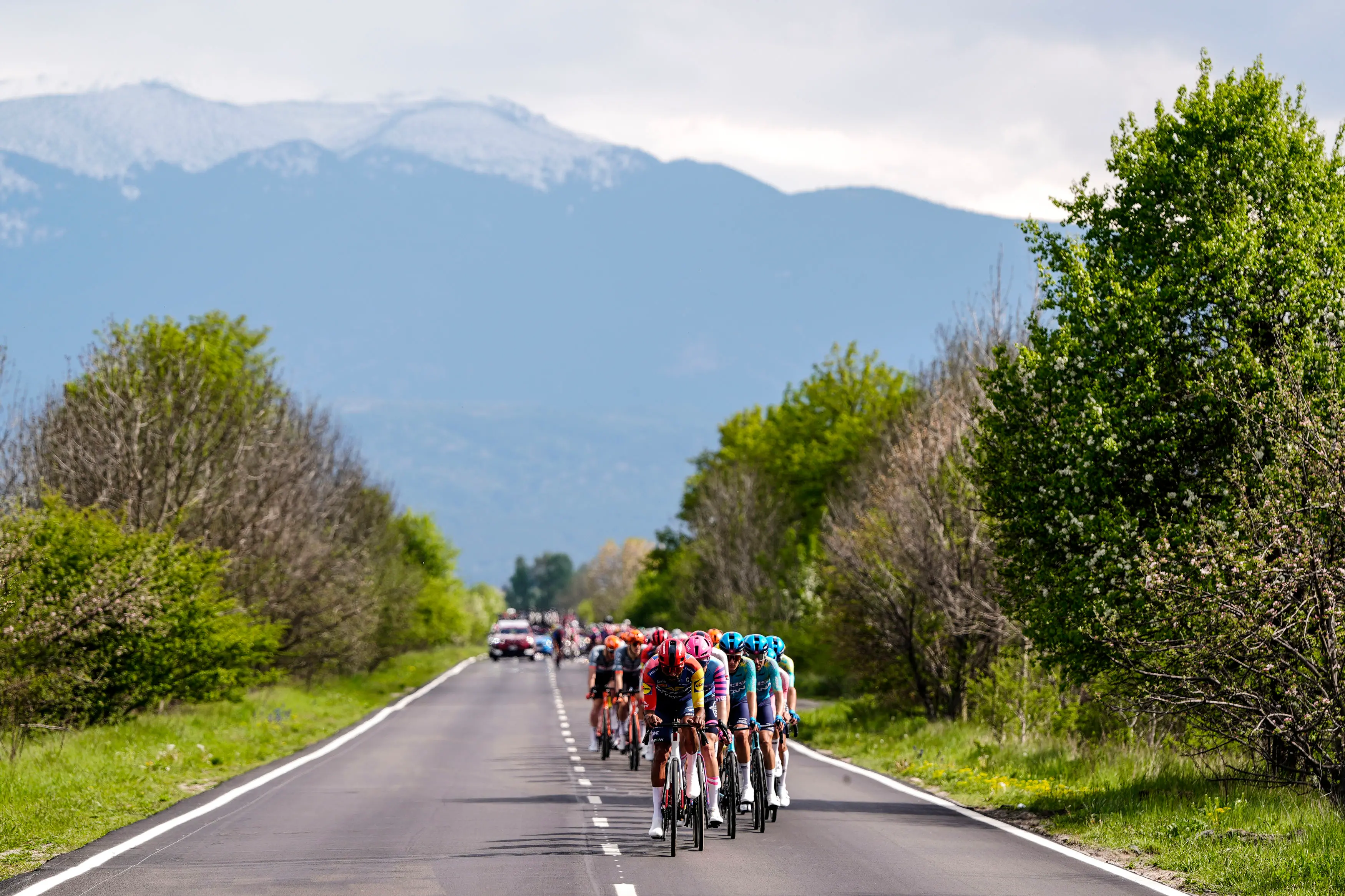 Giro d’Italia in Calabria, chiusure e deviazioni sull’autostrada\u00A0A2 e statali per la tappa Catanzaro-Cosenza\n
