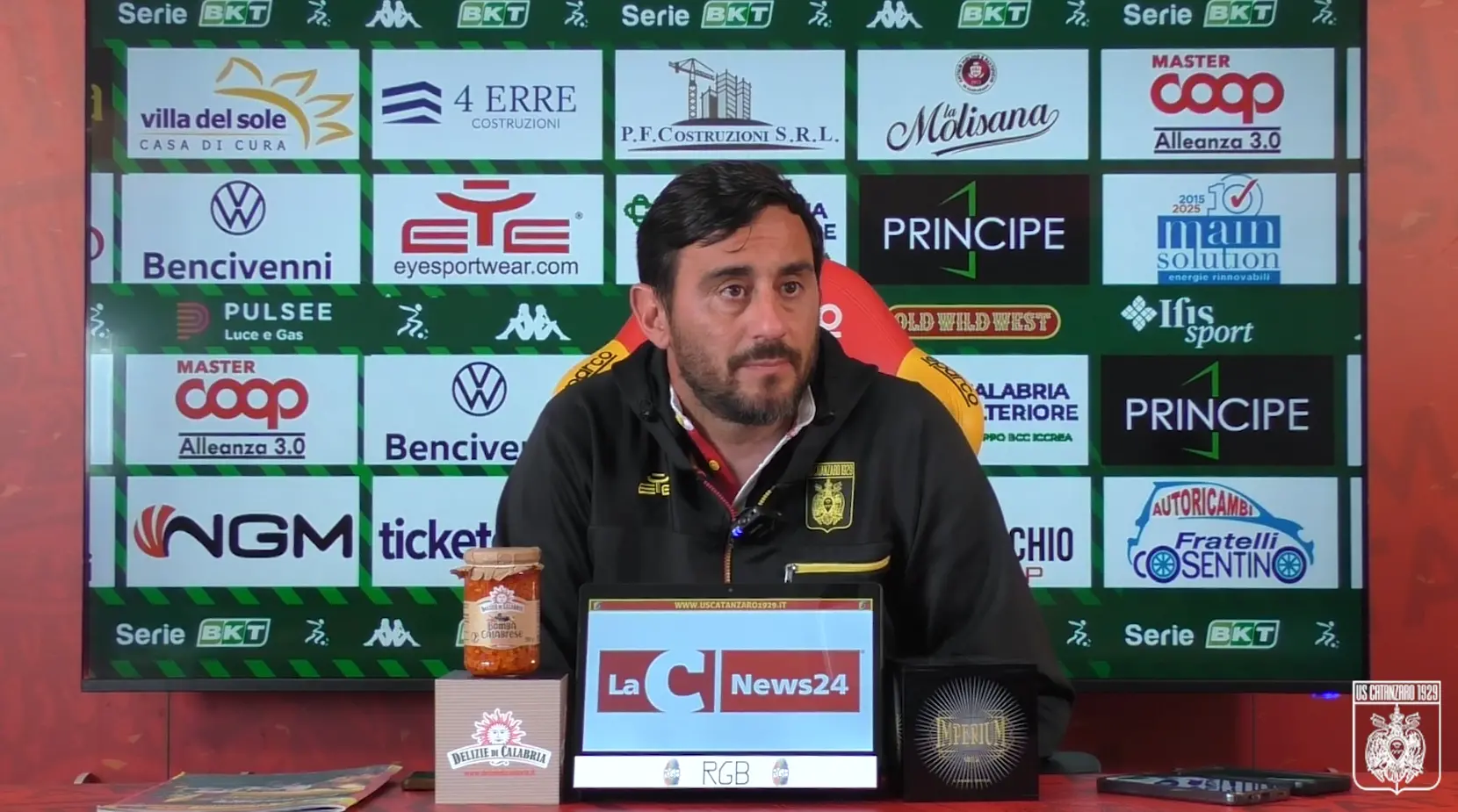 Playoff Serie B, Aquilani carica il Catanzaro per la sfida con l’Avellino: «Non dobbiamo snaturarci, il Ceravolo ci spingerà»