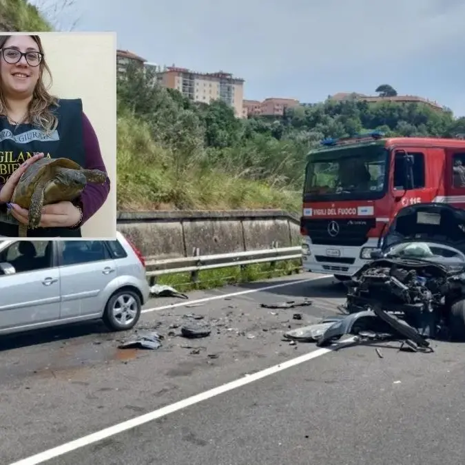 Drammatico incidente sulla 109 a Catanzaro, una donna è morta nello scontro fra tre auto\n